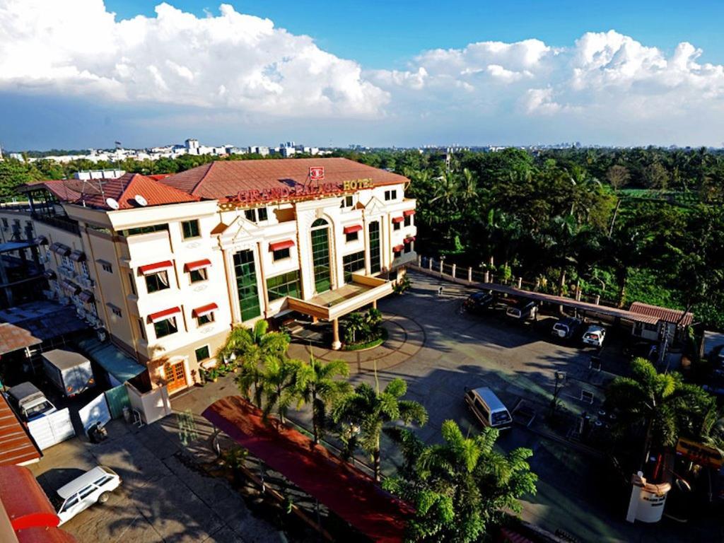 Grand Palace 3* Янгон