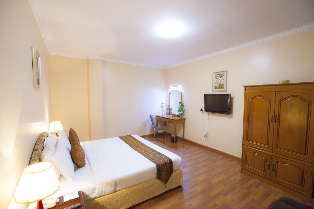 Отель Grand Palace 3*